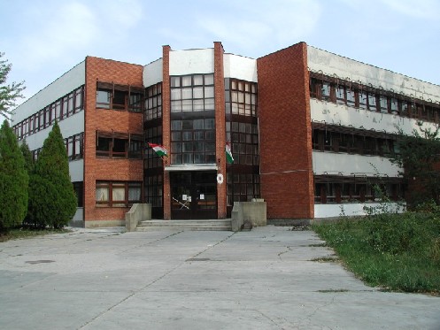 Széchenyi Általános Iskola
Szechenyi1.jpg (800 x 600)
122929 byte (120.05 KiB)