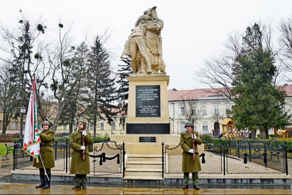 Emlkezs a Don-kanyar Hseire s ldozataira