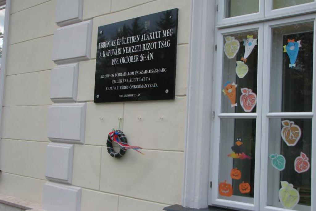 Koszorzs a Katolikus Iskolnl